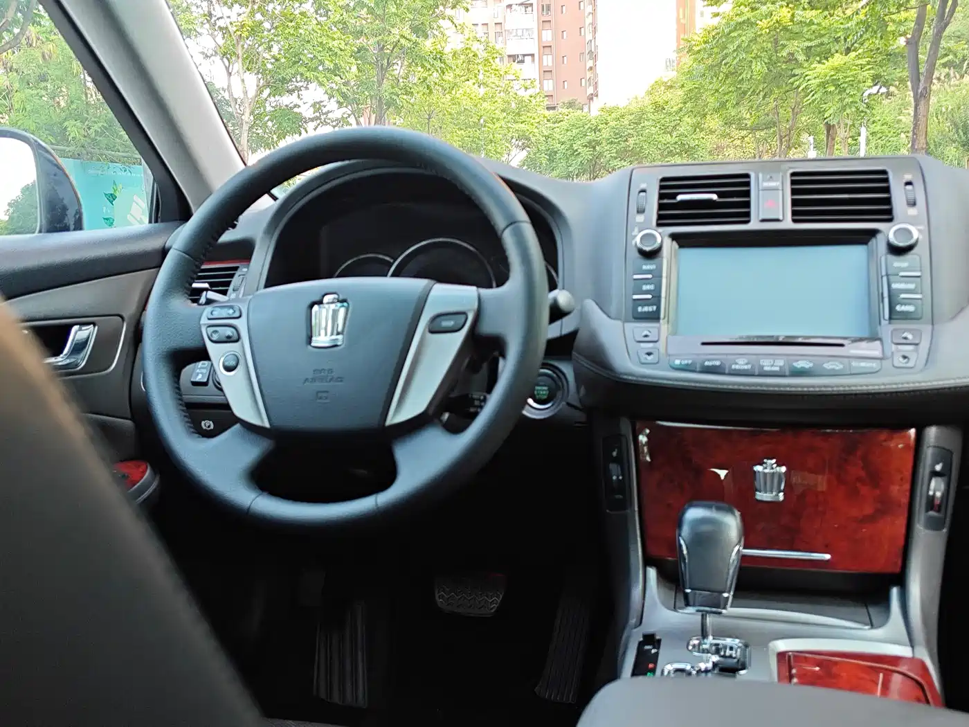 Toyota Crown 2012 2.5L Royal Leather Edition фото 7