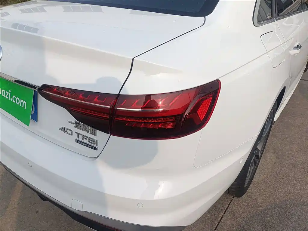 Audi A4L 2020 40 TFSI quattro Luxury Dynamic фото 8