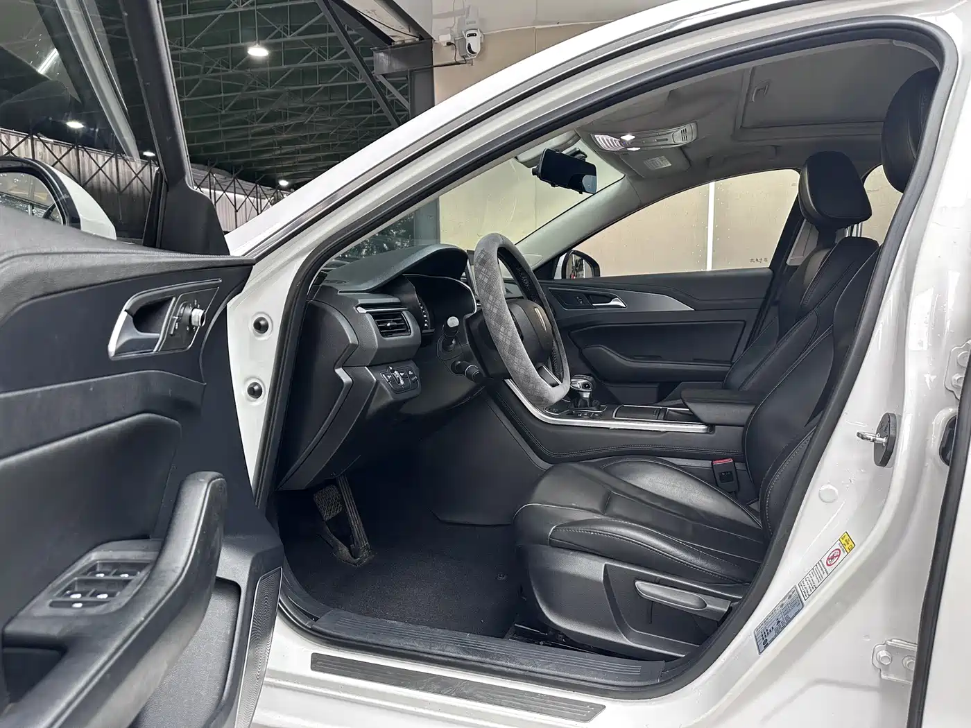 Hongqi H5 2020 1.5T DCT Qi Rhythm Edition фото 7