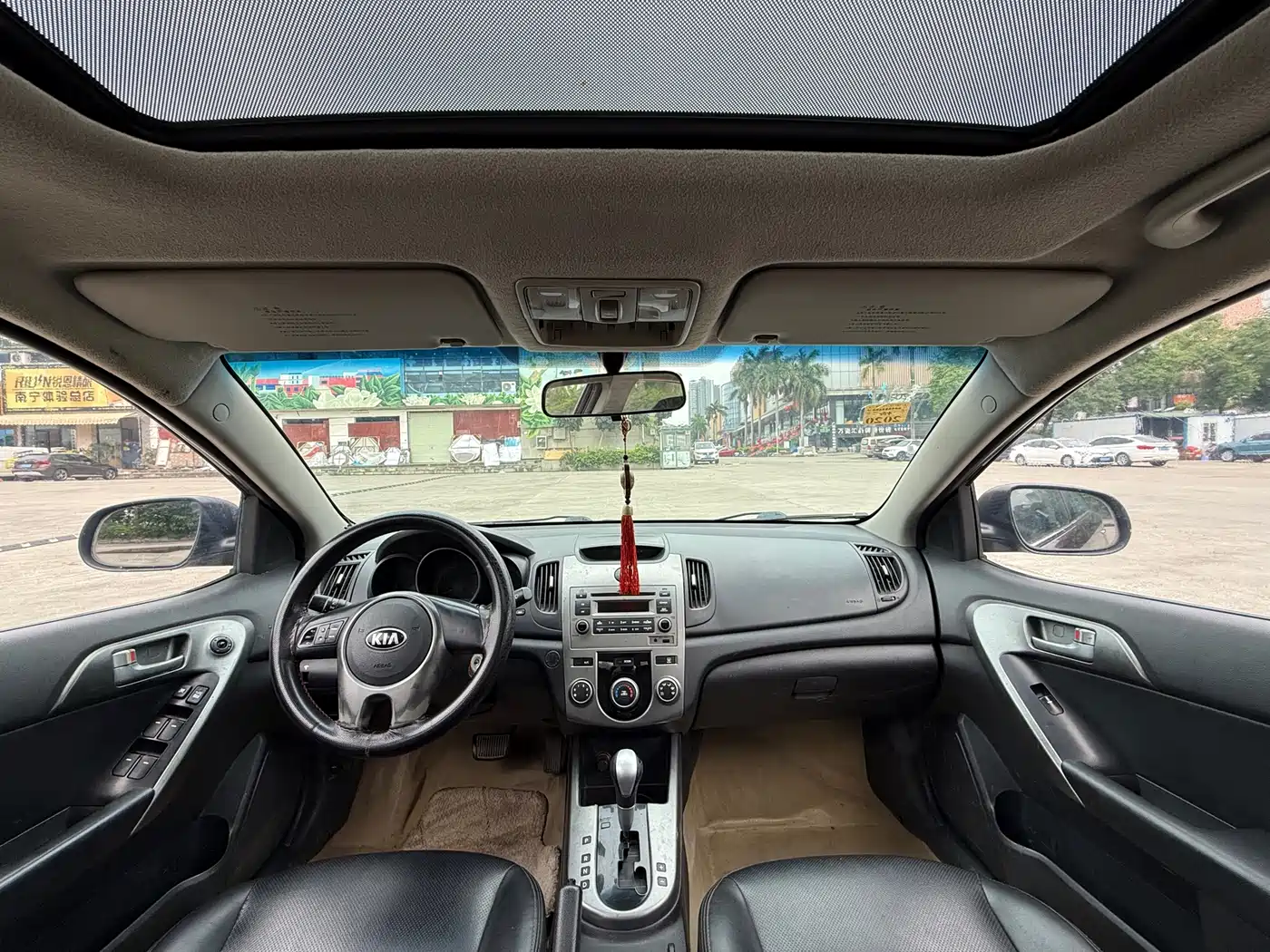 Kia Forte 2012 1.6L AT GLS Commemorative Edition фото 9