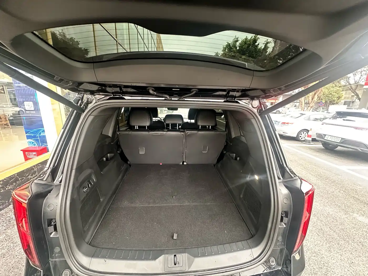 GAC Trumpchi Trumpchi GS8 2025 Pilot Series 2.0TGDI 2WD Luxury Edition 5-seater фото 13