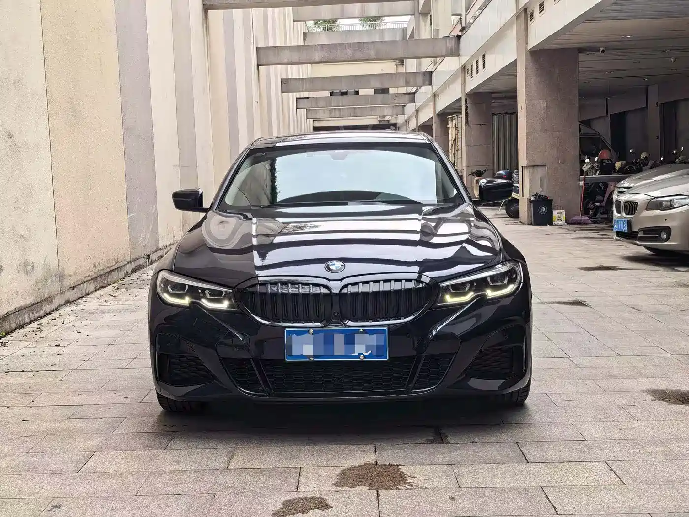 BMW 3 SERIES