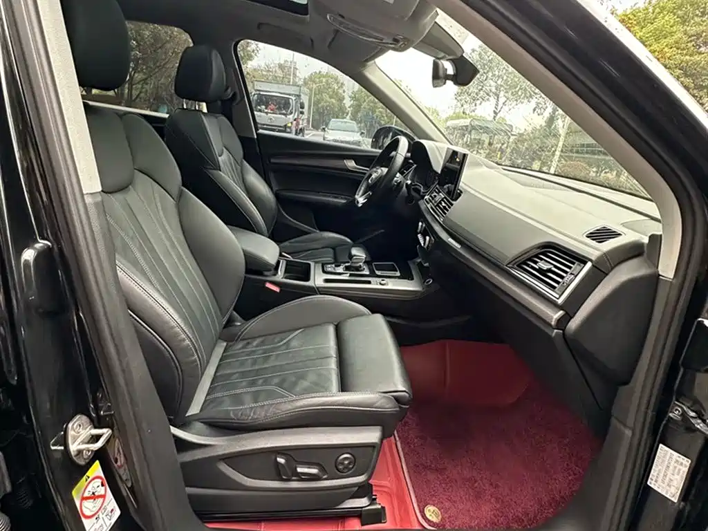 Audi Q5L 2022 40T Luxury Dynamic фото 9