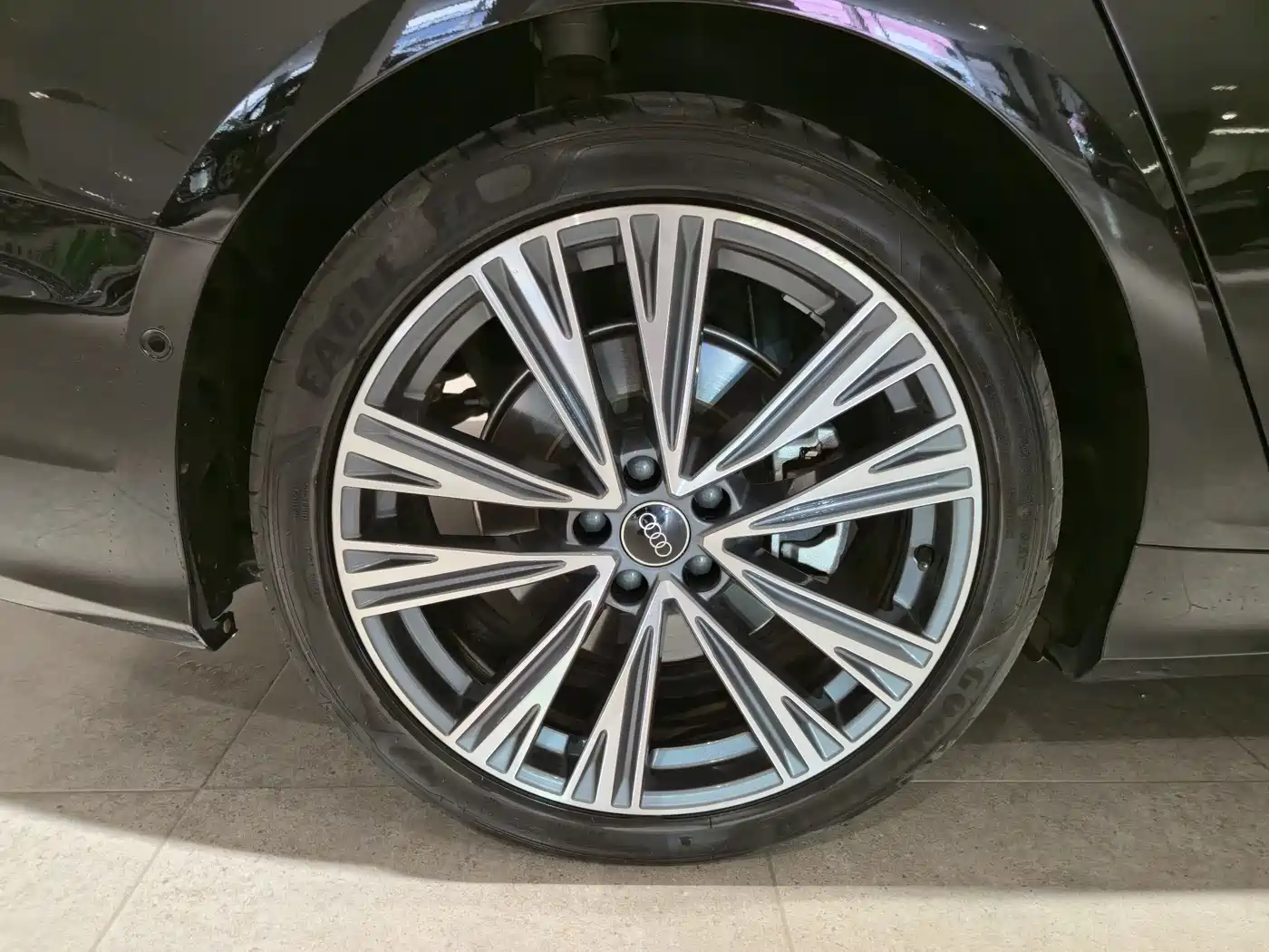 Audi A6L 2025 45 TFSI Premium Sport фото 23