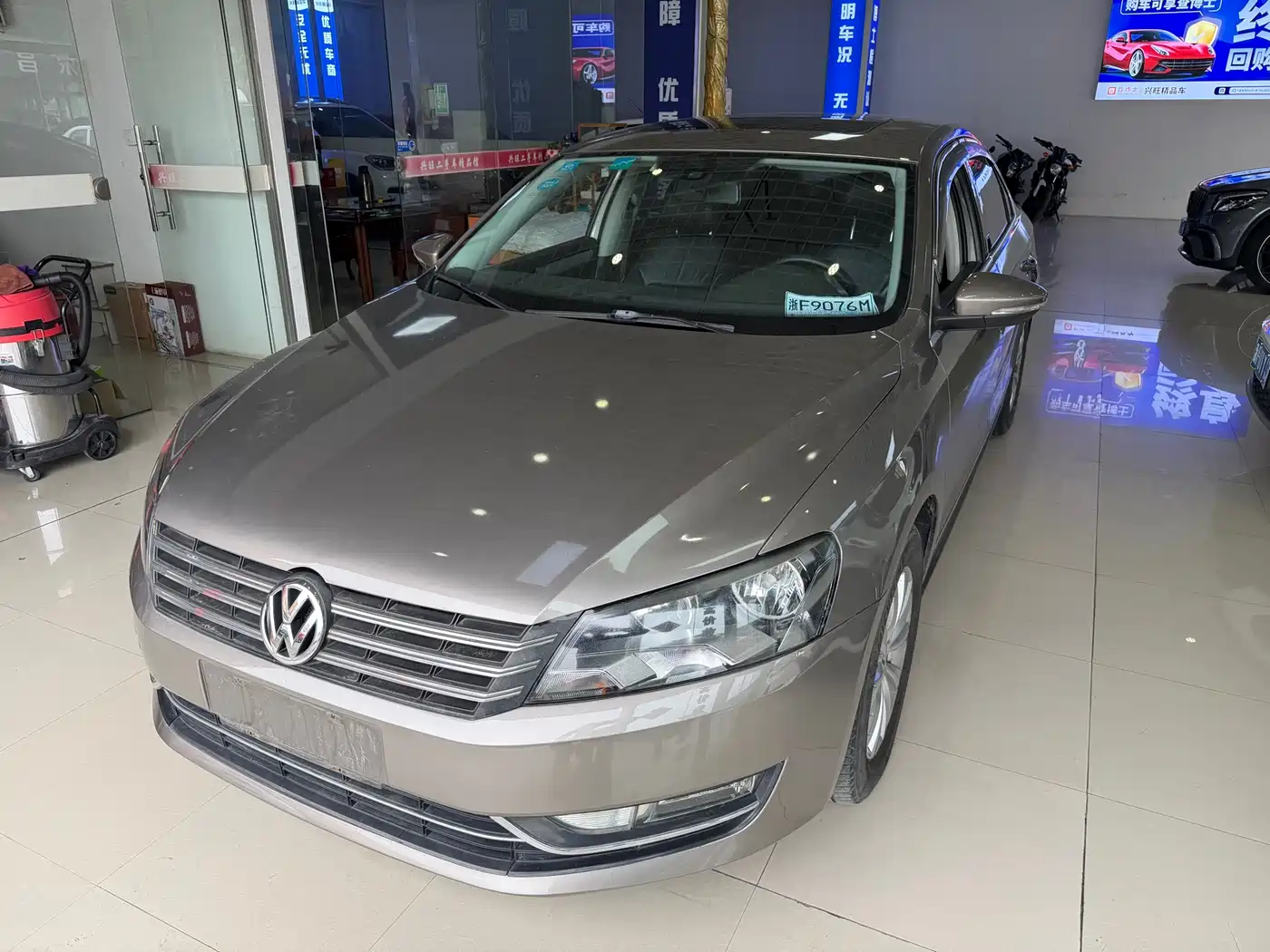 Volkswagen Passat 2014 1.8TSI DSG Luxury Edition