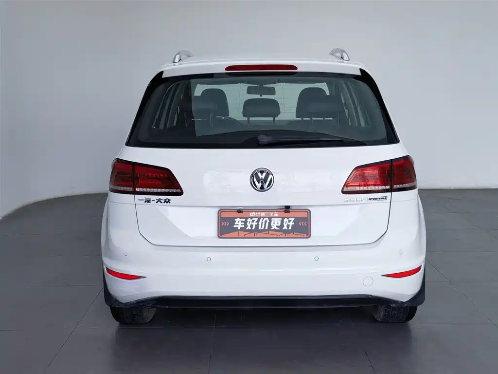 Volkswagen Golf Sportsvan 2016 1.6L Automatic Comfort фото 4