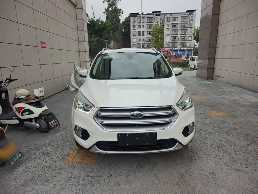 Ford Kuga 2019 2018 Facelift EcoBoost 180 FWD Boyi Edition