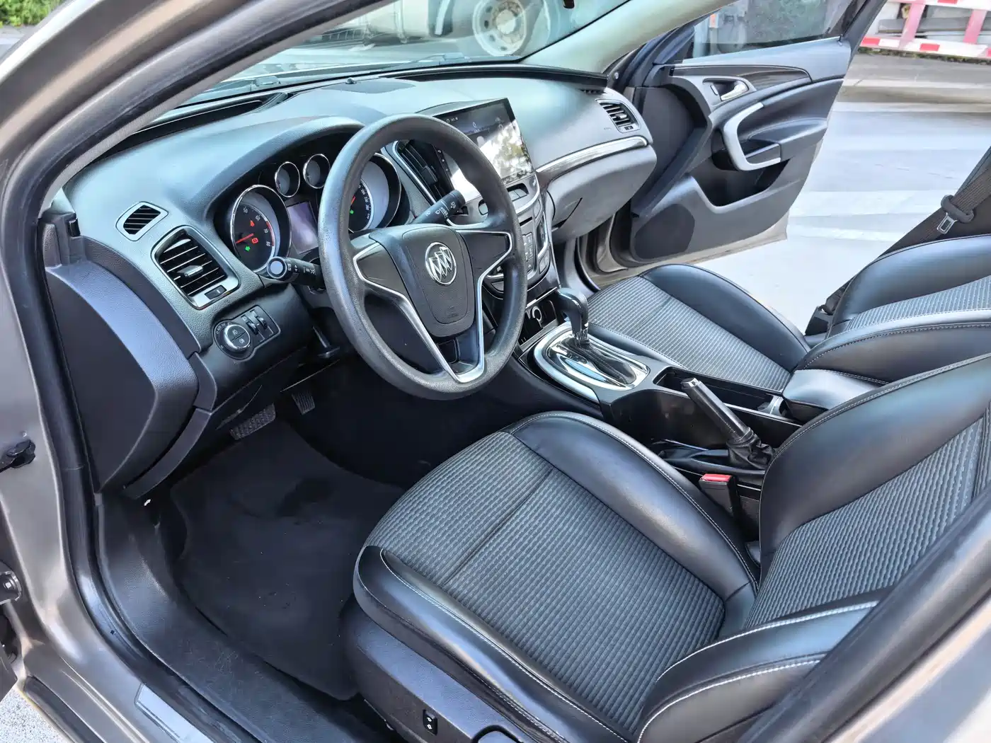 Buick Regal 2015 1.6T Leading Tech Edition фото 13