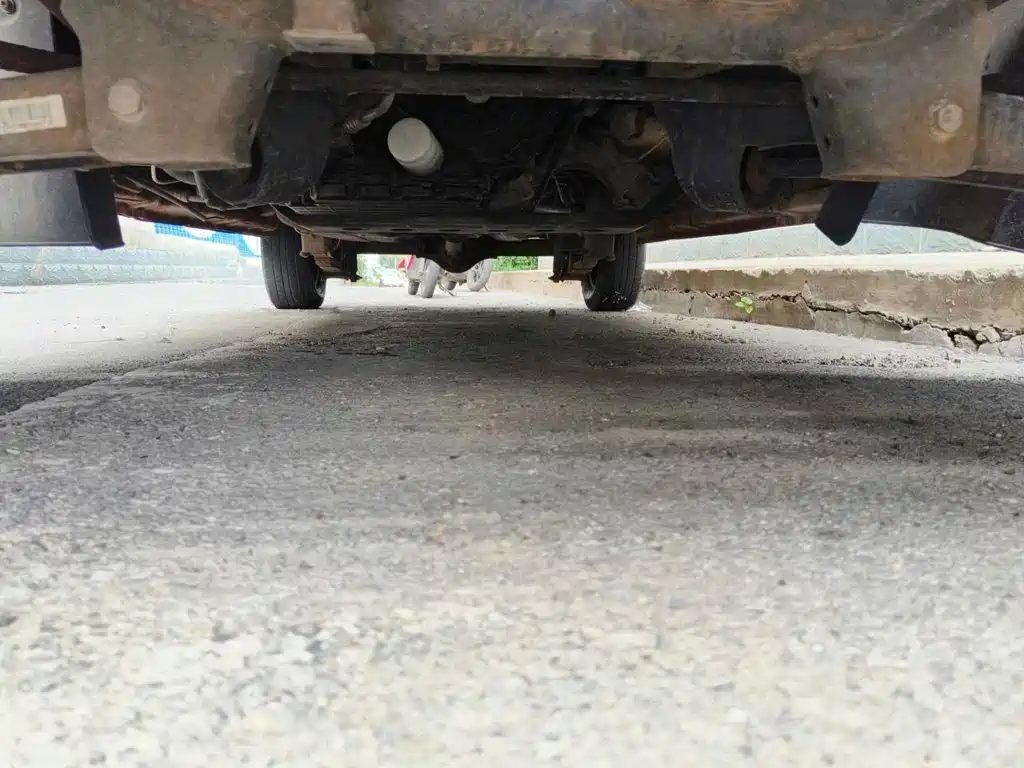 Dongfeng Xiaokang C37 2014 2012 1.4L Comfort Model DK13-06