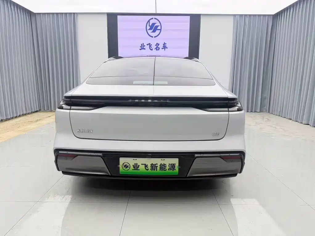 Geely Galaxy Galaxy E8 2025 2025 700km Long Voyage Smart Drive Edition