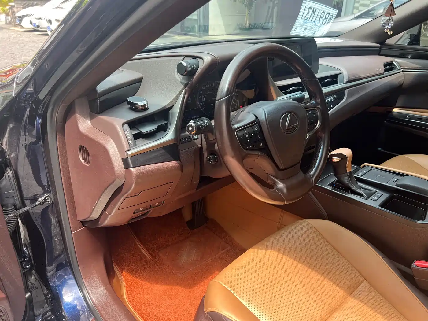 Lexus ES 2020 Model 260 Excellence Edition фото 6