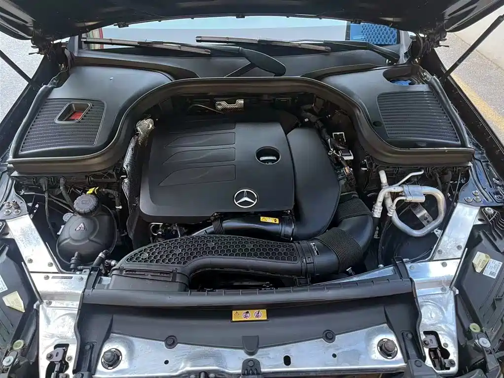 Mercedes-Benz GLC Coupe 2022 Facelift GLC 260 4MATIC Coupe SUV фото 7