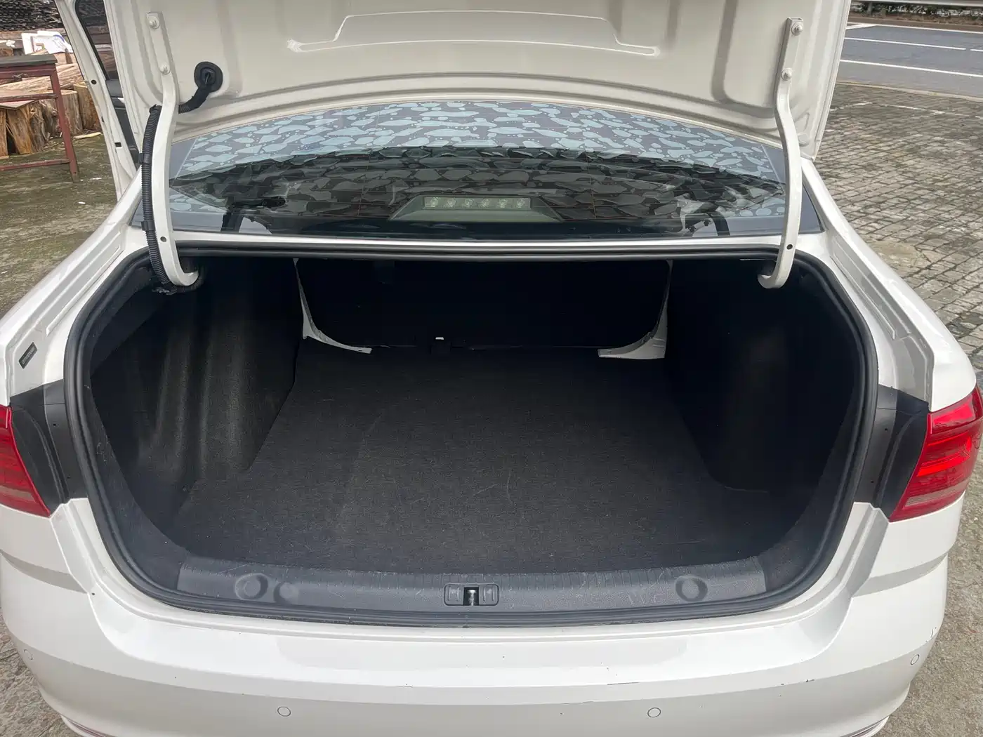 Volkswagen Lavida 2017 1.6L Automatic Trend Edition фото 12