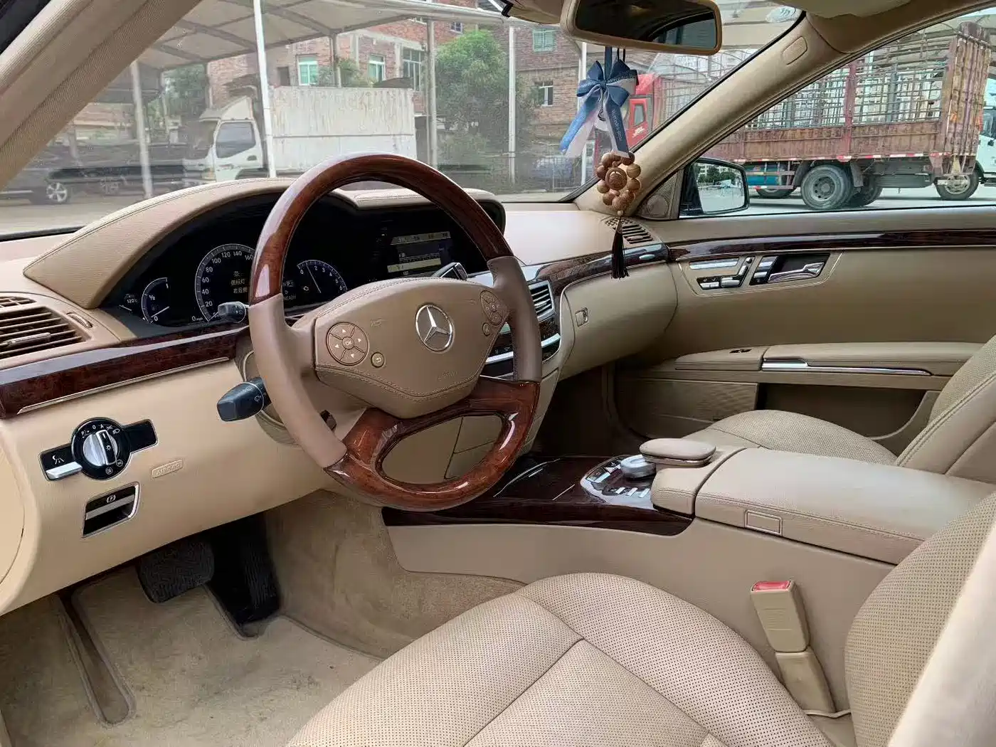 Mercedes-Benz S-Class 2012 S 400 L HYBRID Grand Edition фото 4