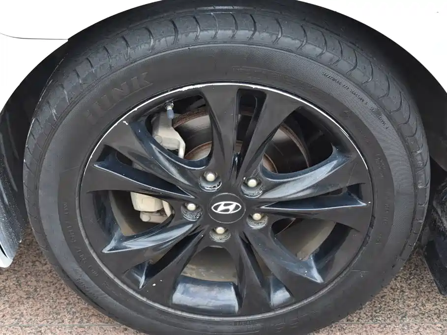 Hyundai Sonata 2012 2011 2.0L Auto Leading Edition