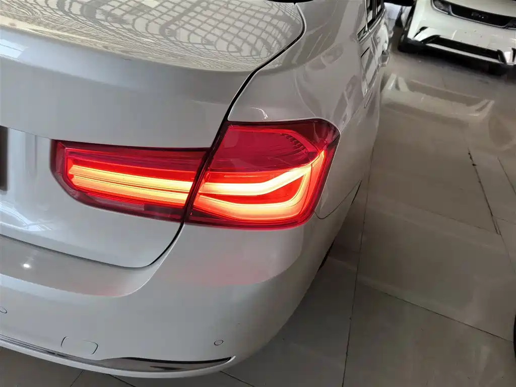 BMW 3 Series 2016 320Li Progressive фото 8