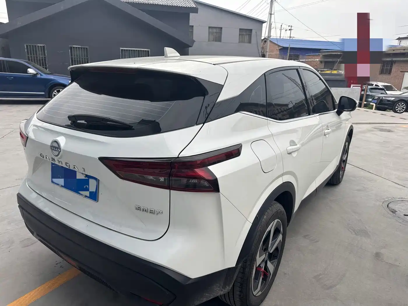 Nissan Qashqai 2023 Model 1.3T CVT Luxury Edition 6