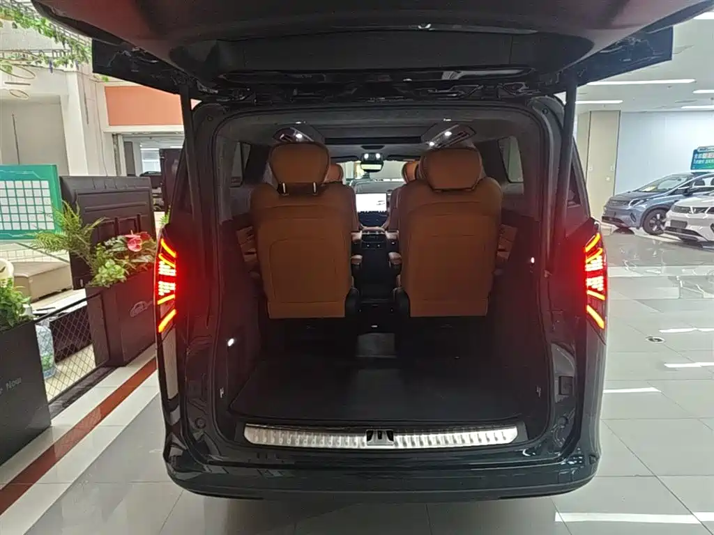Geely Galaxy Yizhen L380 2025 Model 805km Flagship Edition AWD фото 14