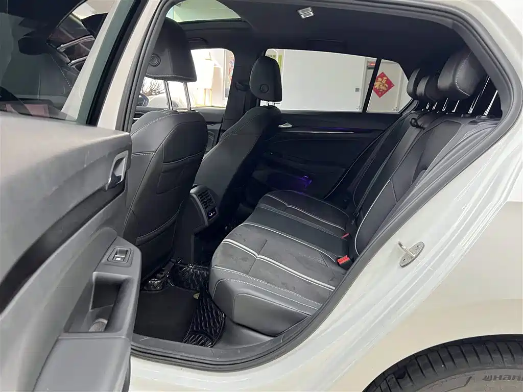 Volkswagen Golf 2023 Facelift 280TSI DSG R-Line Lite фото 8
