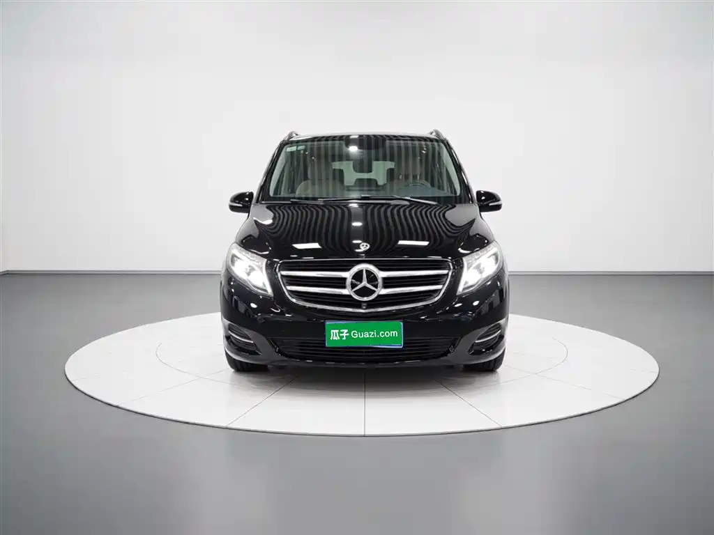 Mercedes-Benz V-Class 2018 V 260 L Premium Long Wheelbase Edition China VI фото 3