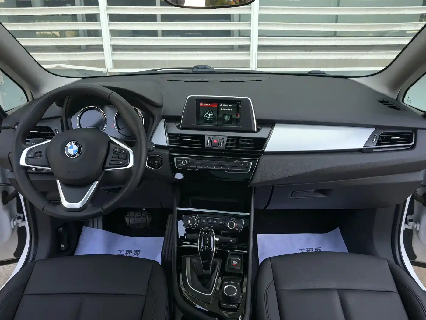 BMW 2 Series Gran Tourer 2019 220i Leading фото 9