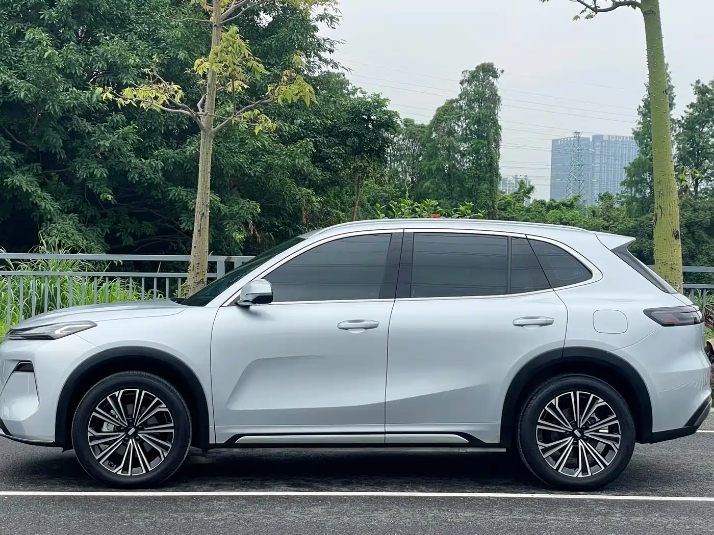 Geely Galaxy Galaxy Starship 7 EM-i 2025 120km Navigation Edition фото 6