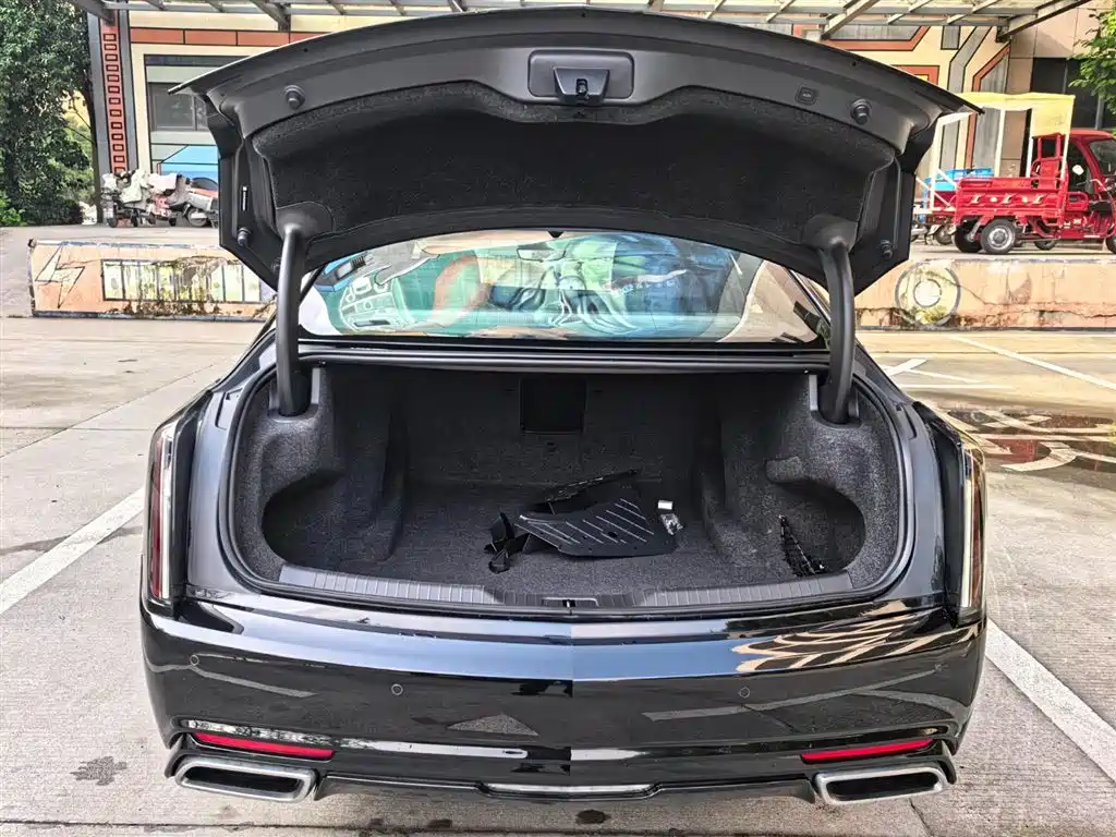 Cadillac CT6 2023 28T Platinum Model фото 13