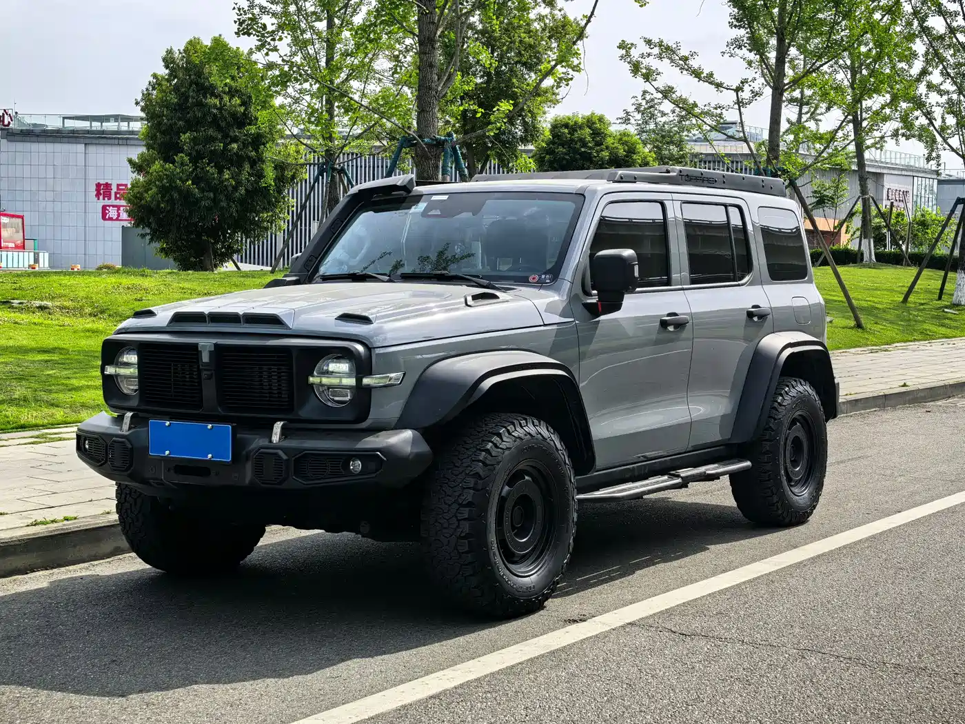 TANK 300 2023
