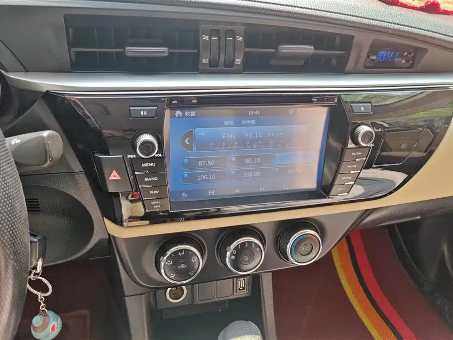 Toyota Levin 2016 1.6E CVT Pioneer Edition фото 13