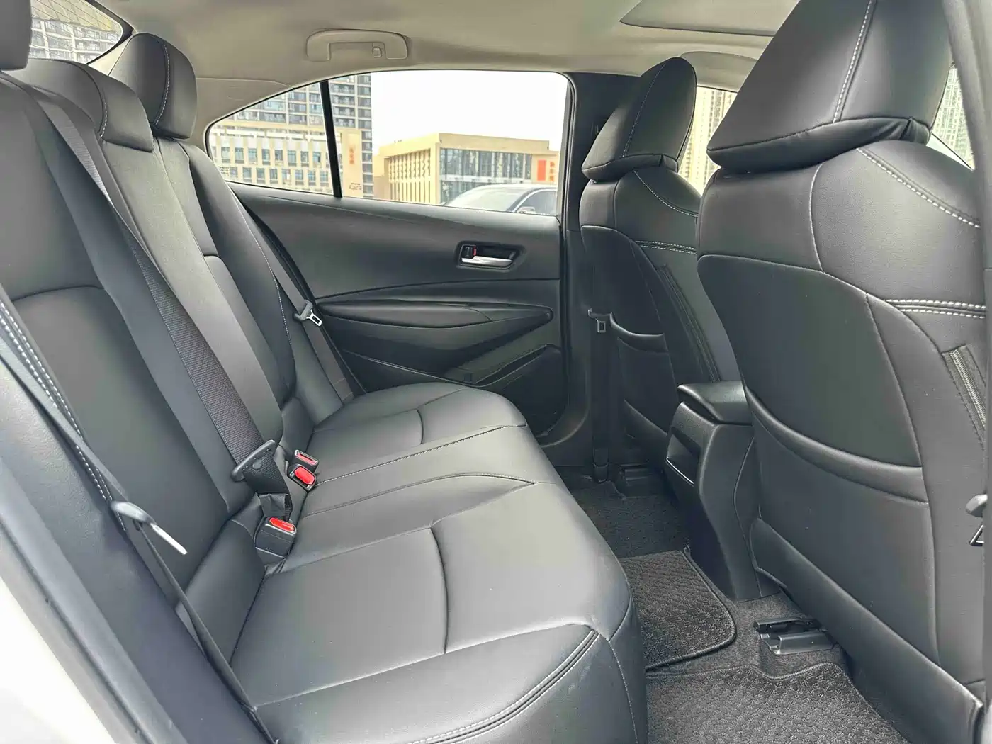 Toyota Corolla 2021 1.2T S-CVT Elite PLUS Edition фото 19
