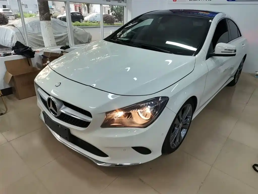 Mercedes-Benz CLA (Import) 2016 Facelift CLA 200 Sport фото 2