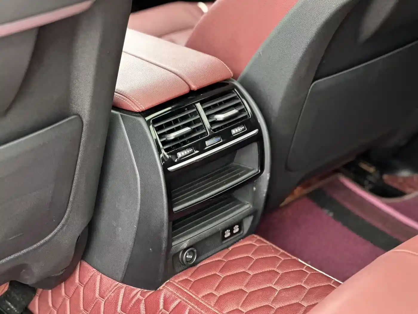 BMW 5 Series 2021 530Li Leading M Sport Package фото 16