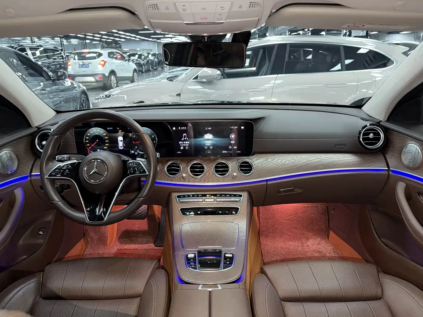 Mercedes-Benz E-Class 2022 E 300 L Luxury фото 12