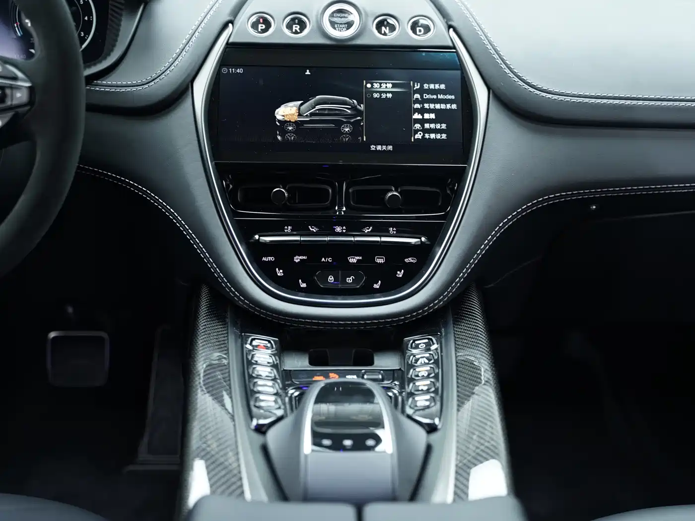 Aston Martin DBX 2022 2022 3.0T STRAIGHT-SIX
