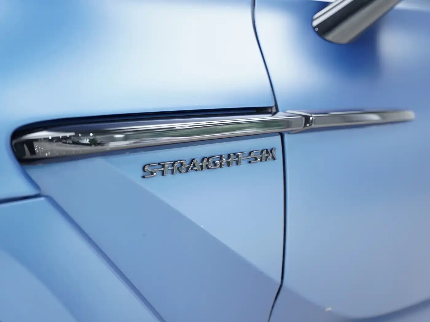 Aston Martin DBX 2022 2022 3.0T STRAIGHT-SIX