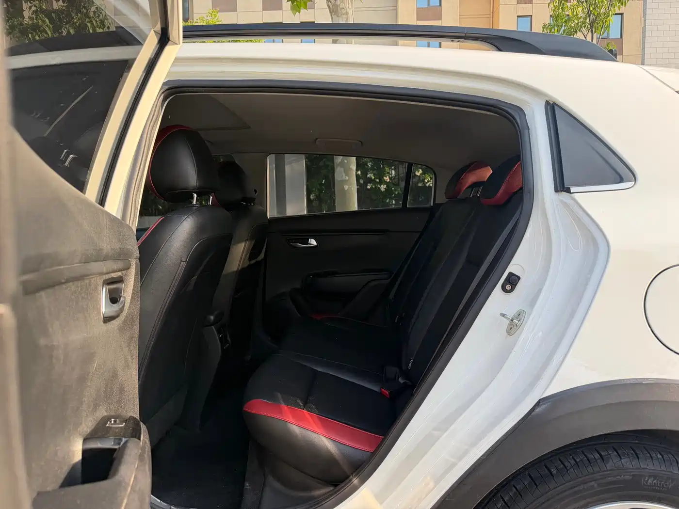 Kia KX CROSS 2017 1.4L AT GLS фото 7