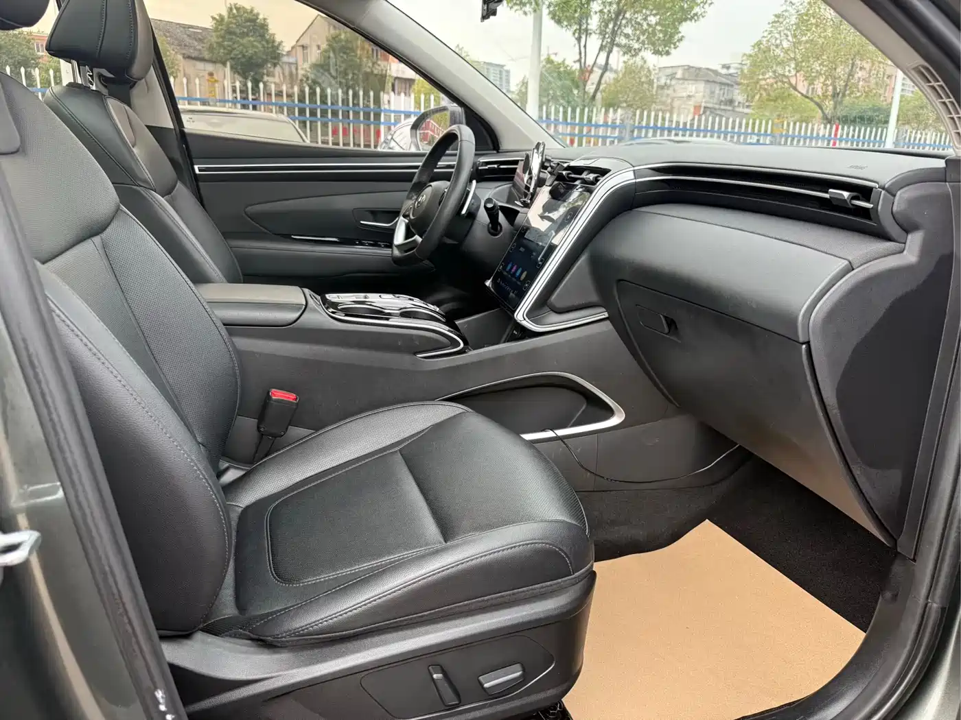 Hyundai Tucson 2021 Tucson L 1.5T DCT LUX Premium фото 15