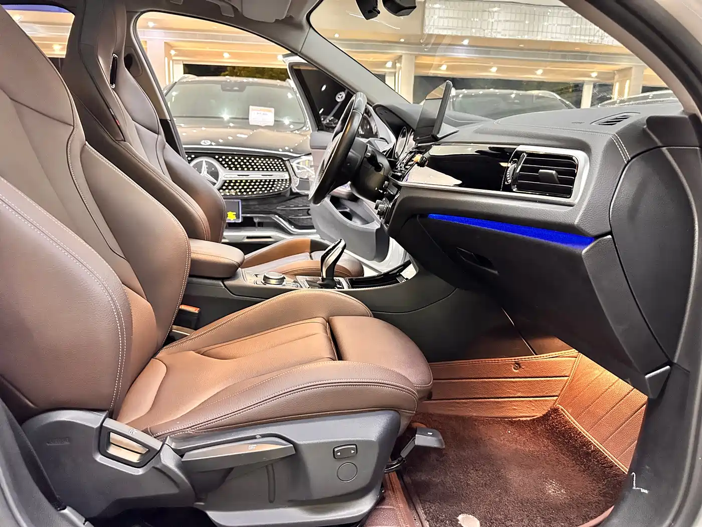 BMW 1 Series 2022 125i M Sport Shadow Edition фото 11