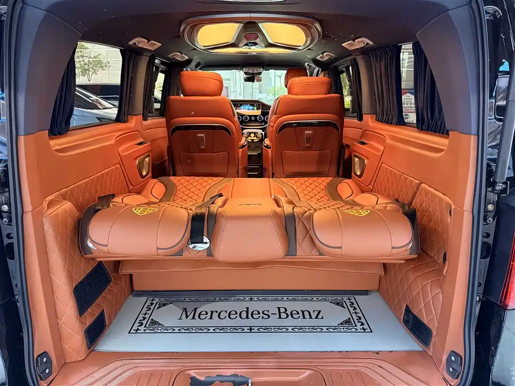 Mercedes-Benz Vito 2021 2.0T Elite 7-Seater фото 13