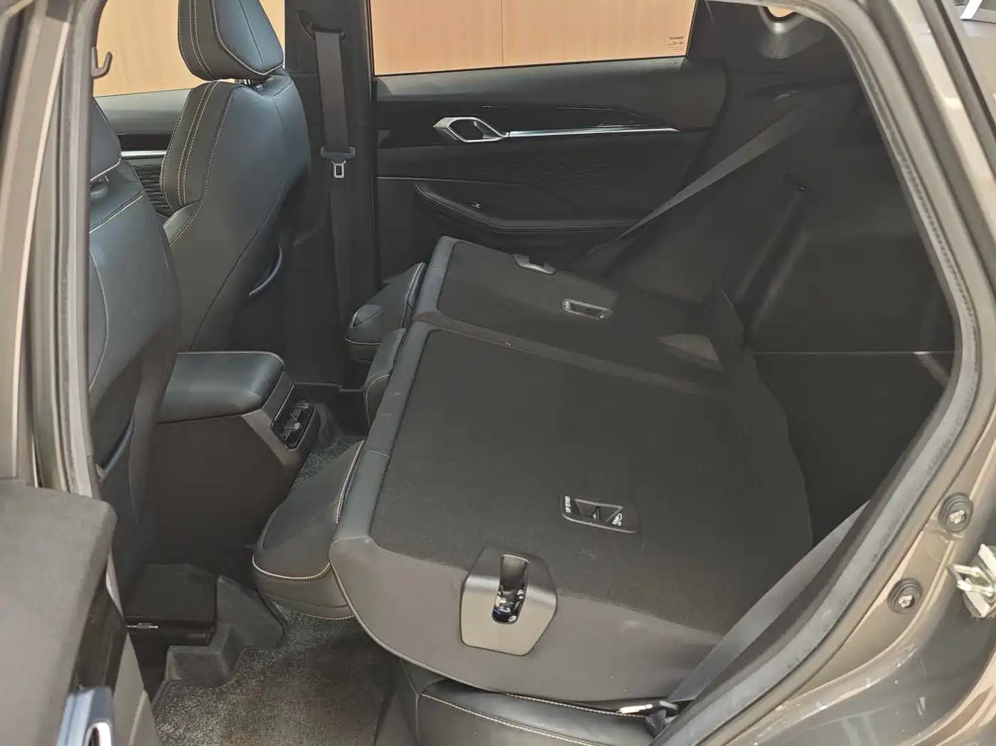 GEELY AUTOMOBILE BINYUE