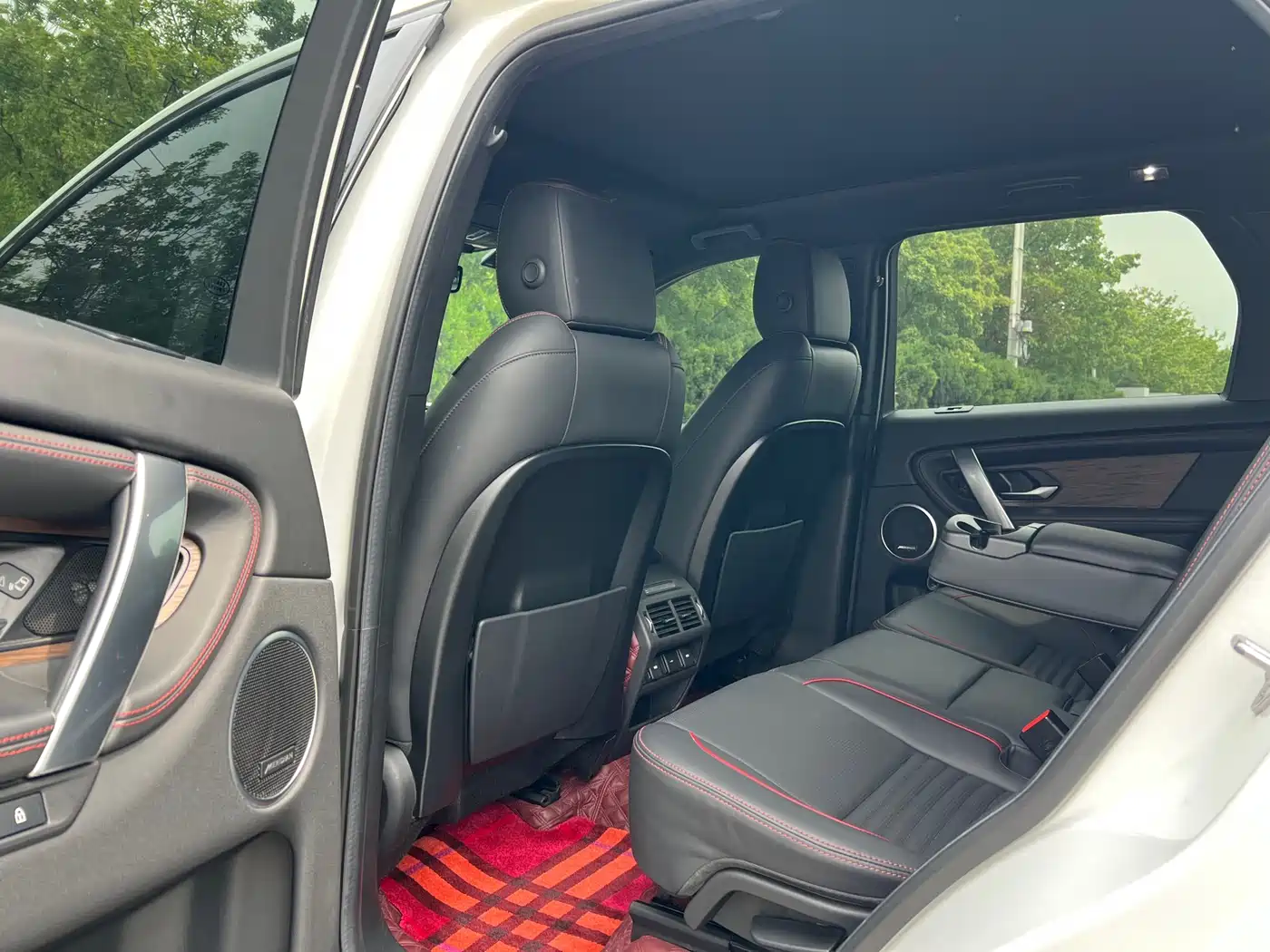 Land Rover Discovery Sport 2021 249PS R-Dynamic HSE Luxury Custom Edition фото 12