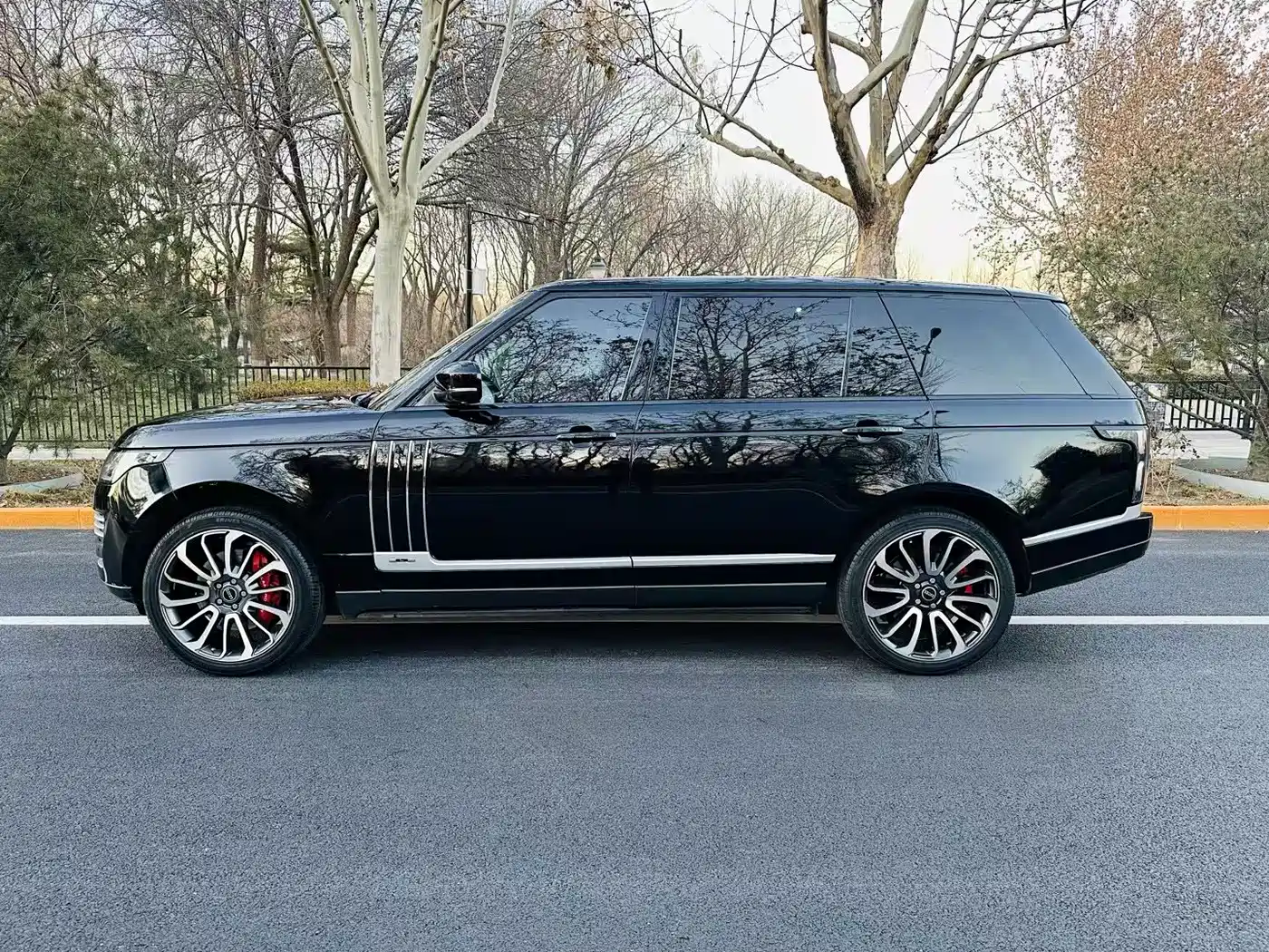 Land Rover Range Rover 2016 3.0 SC V6 Vogue LWB фото 4