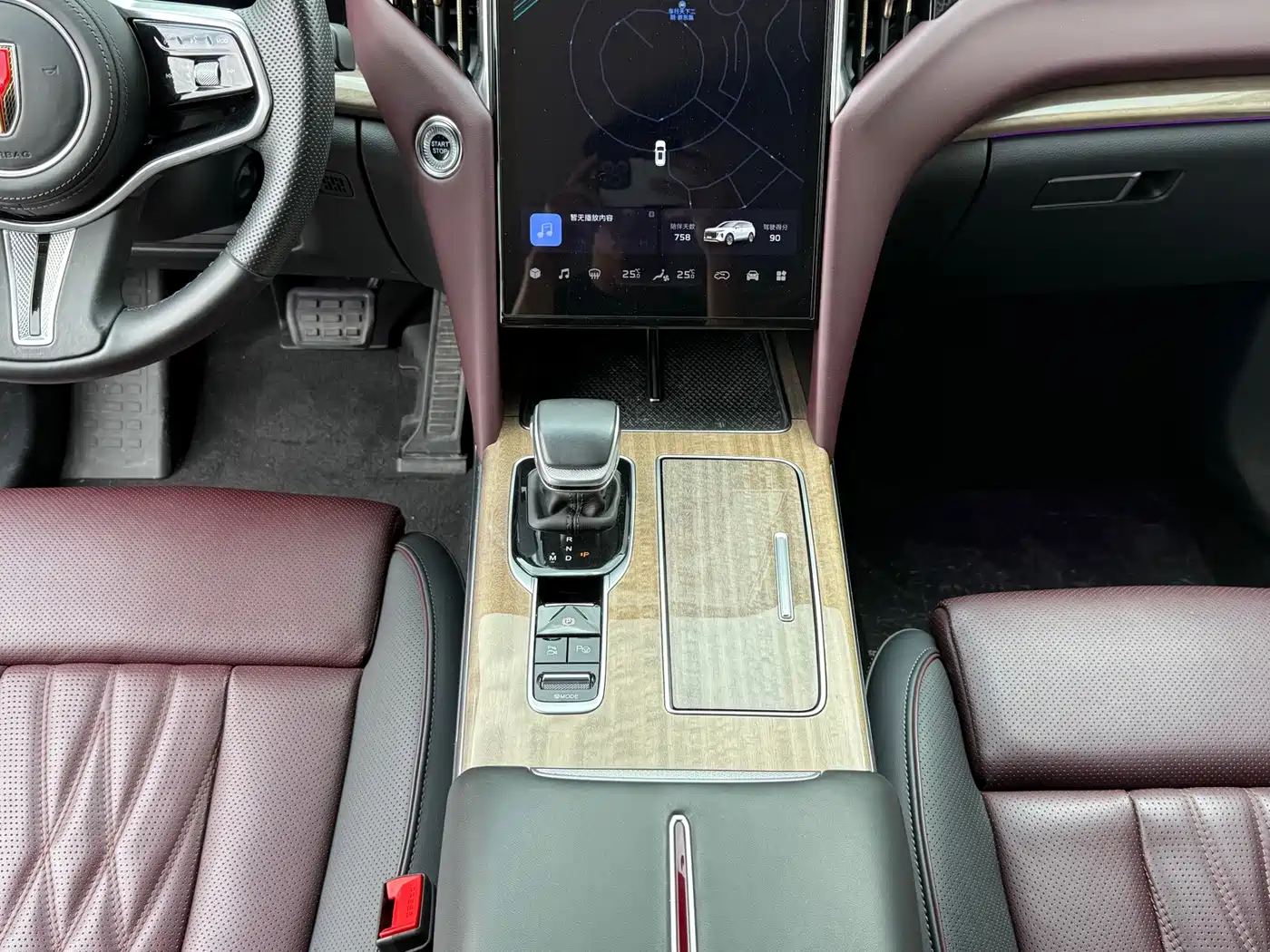 Hongqi HS7 2023 2023 2.0T Automatic 4WD Flag Leader Edition (6-seater)