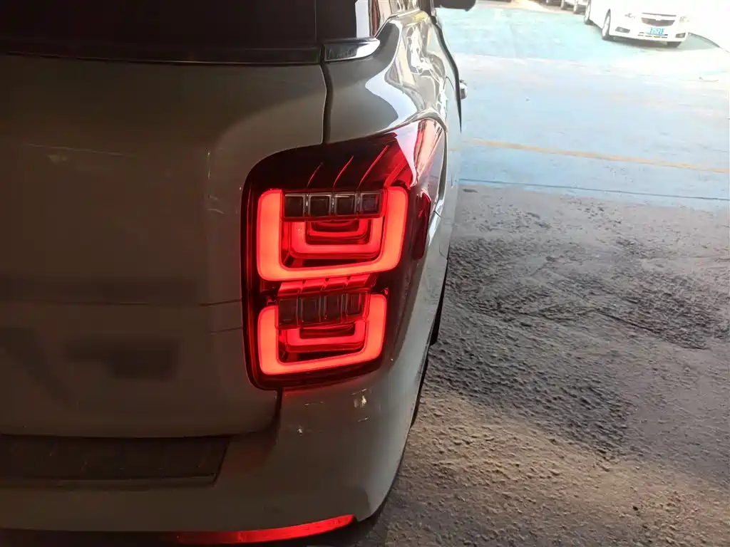 GAC Trumpchi Trumpchi GS8 2017 320T 2WD Luxury Smart Connect (7-seater) фото 24