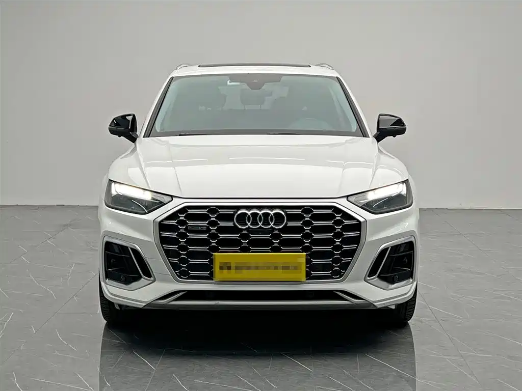 Audi Q5L 2022 45T Luxury Dynamic фото 2