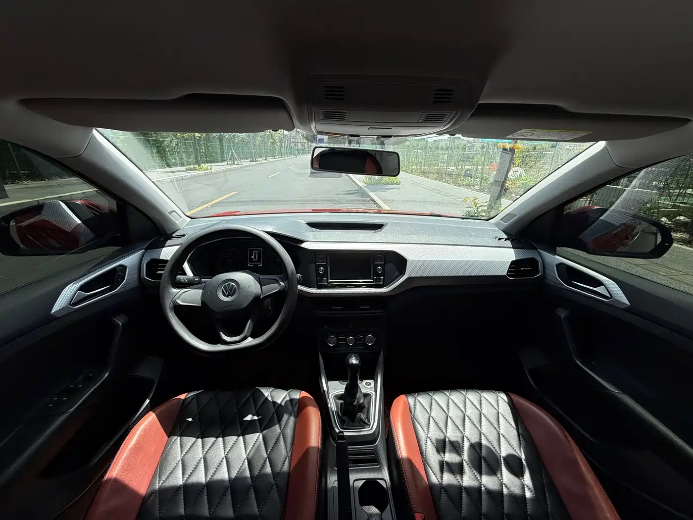 Volkswagen Tanying 2020 1.5L Automatic Shang фото 16