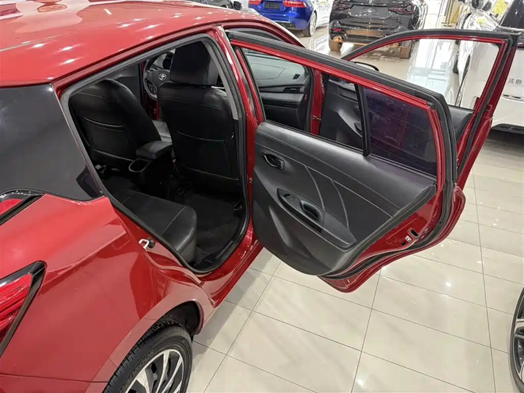 Toyota YARiS L Zhi Xuan 2019 1.5E CVT MeiDong Edition China VI фото 12