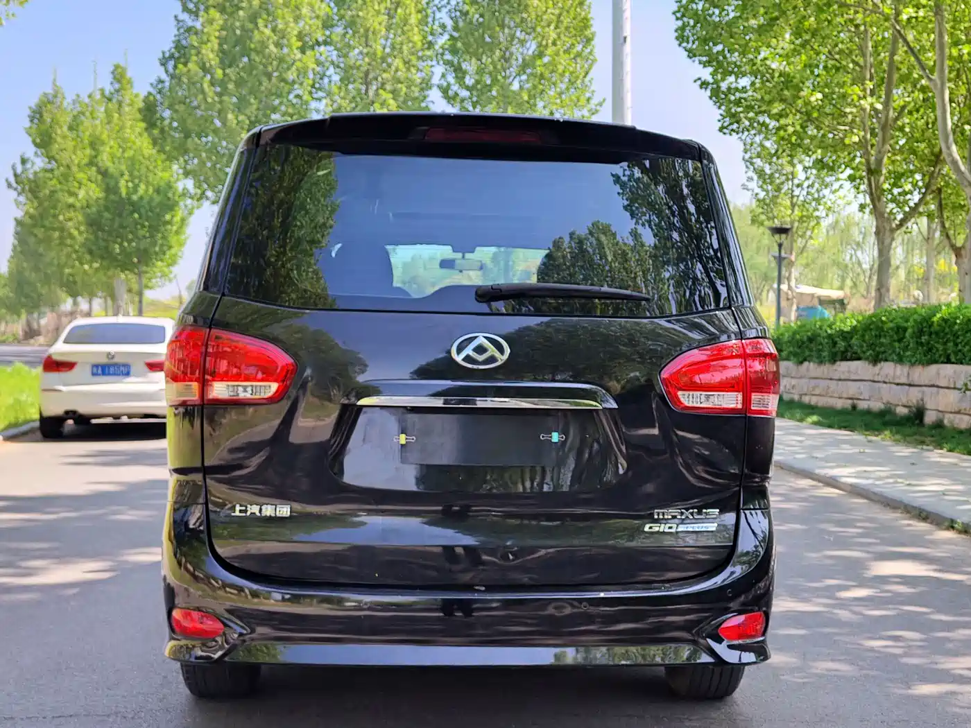 SAIC Maxus Maxus G10 2021 2021 2.0T Automatic Elite Edition Gasoline 7-Seater