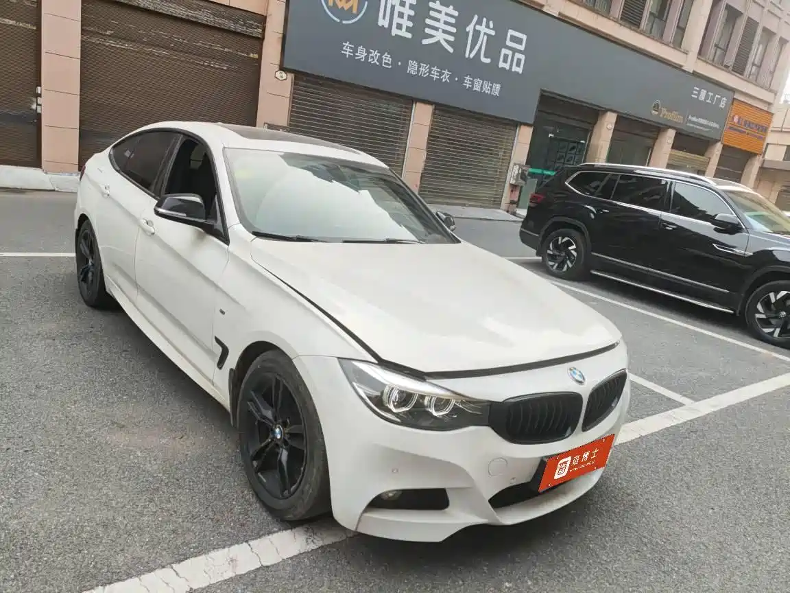 BMW 3 Series GT 2019 320i M Sport Model фото 3