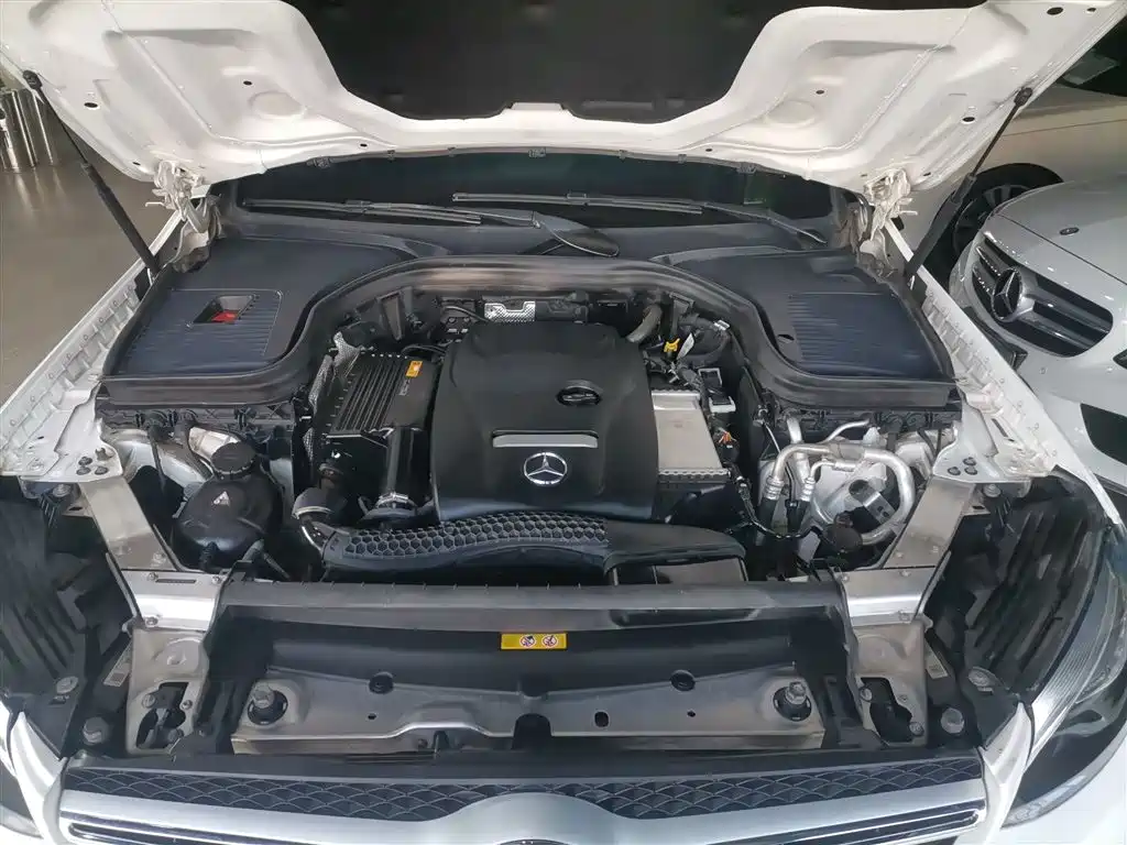 Mercedes-Benz GLC 2018 Facelift GLC 260 4MATIC Dynamic фото 20